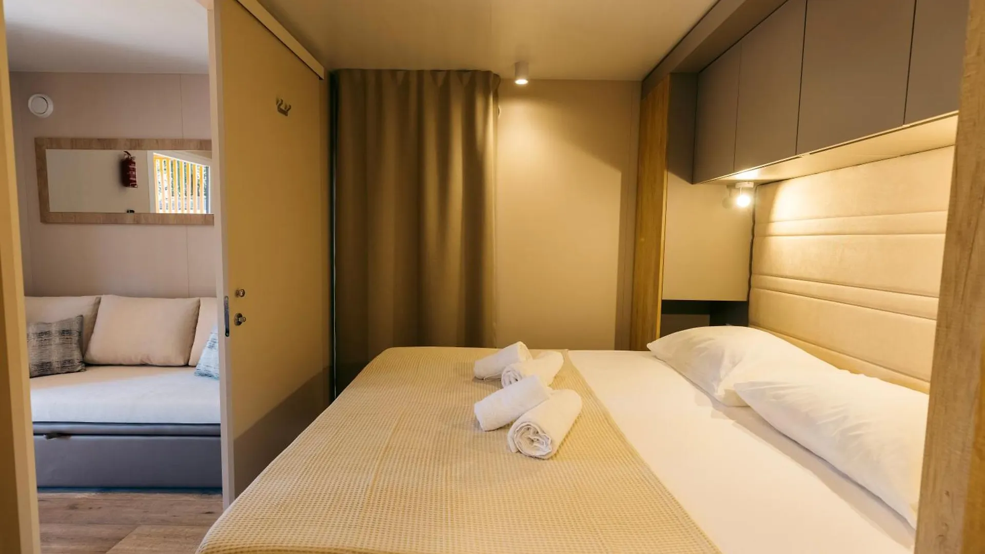 홀리데이파크 Diana & Josip Mobile Homes 비오그라드나모루