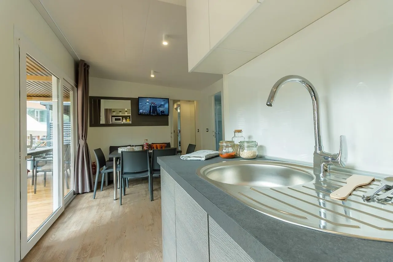 Diana & Josip Mobile Homes 비오그라드나모루 홀리데이파크
