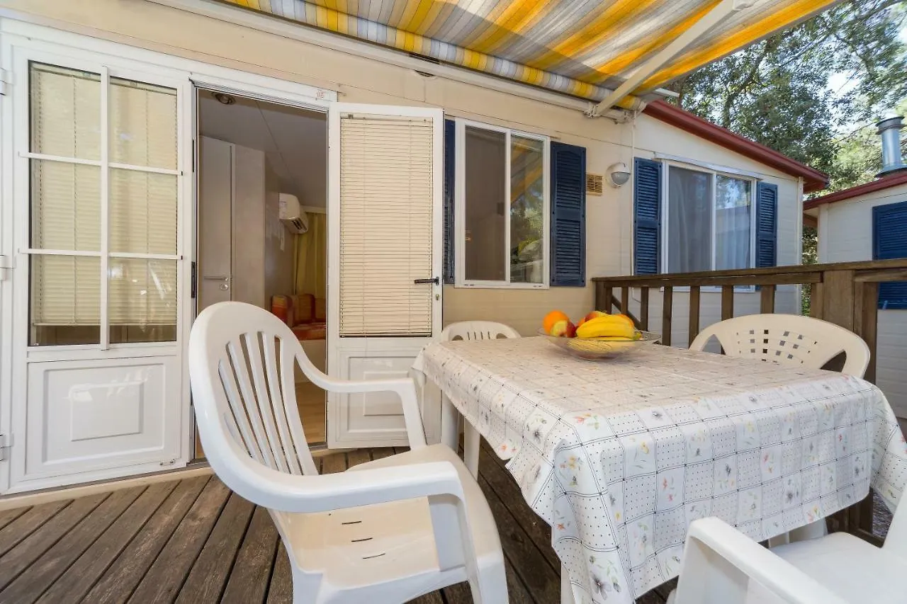 Diana & Josip Mobile Homes 비오그라드나모루 크로아티아